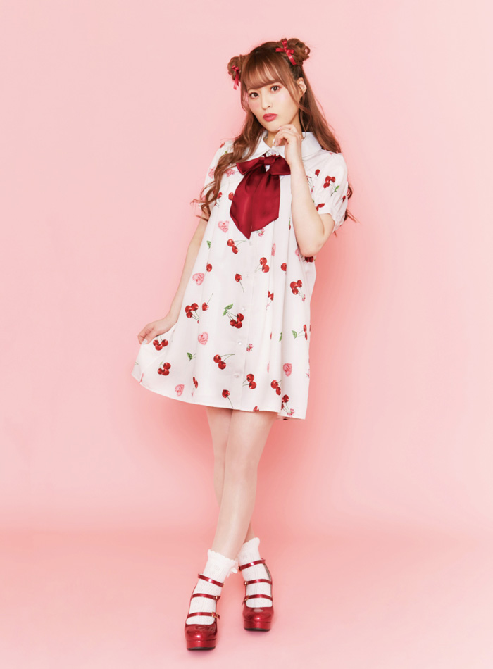 Lacy heart cherry Collection