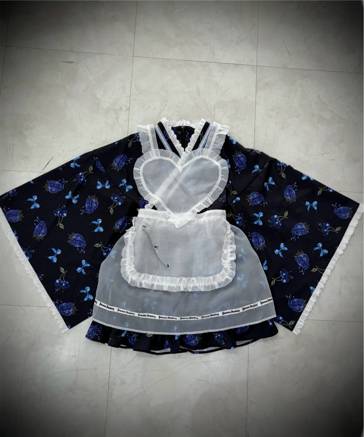 Jamieエーエヌケー 【ワンピースタイプ】ハートエプロンゴシック苺浴衣ドレス